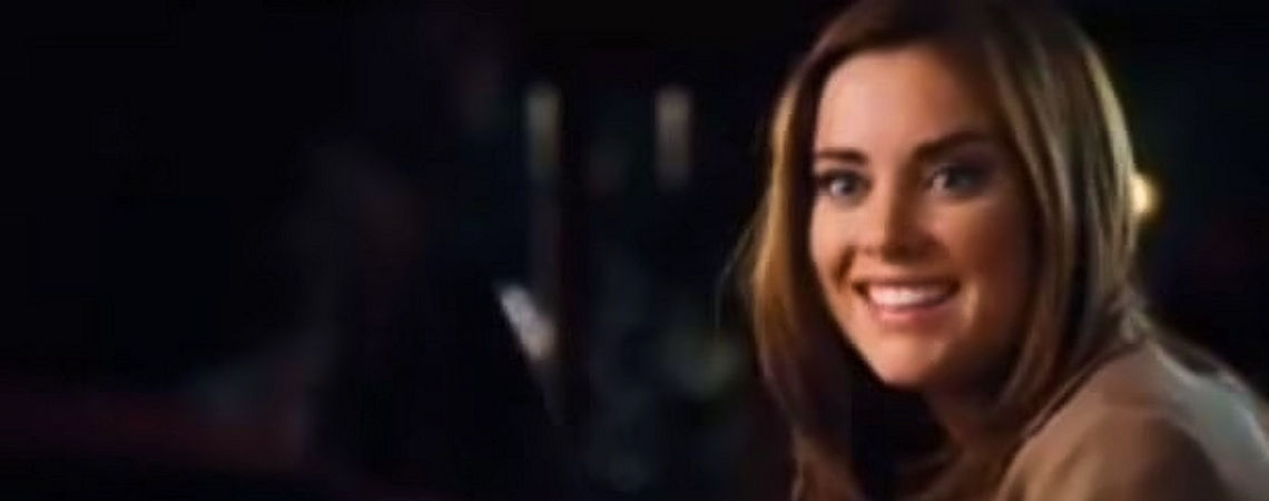 Jessica Stroup | "This Christmas" (2007)