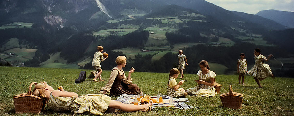 Julie Andrews, Charmian Carr, Angela Cartwright, Duane Chase, Nicholas Hammond, Kym Karath, Heather Menzies-Urich, Debbie Turner | "The Sound of Music" (1965)
