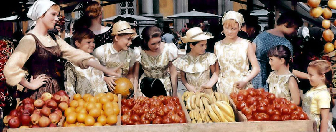 Julie Andrews, Charmian Carr, Angela Cartwright, Duane Chase, Nicholas Hammond, Kym Karath, Heather Menzies-Urich, Debbie Turner | "The Sound of Music" (1965)