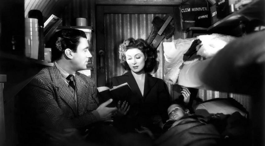 Greer Garson, Walter Pidgeon, Clare Sandars, Christopher Severn  | "Mrs. Miniver" (1942)