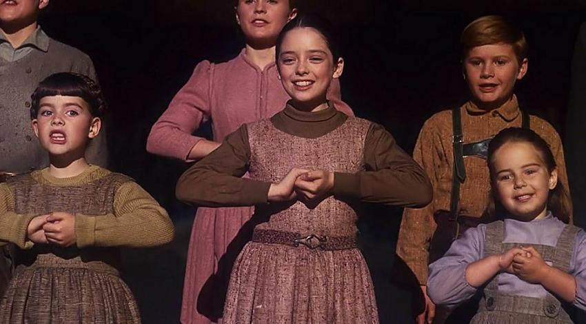Angela Cartwright, Duane Chase, Kym Karath, Debbie Turner | "The Sound of Music" (1965)