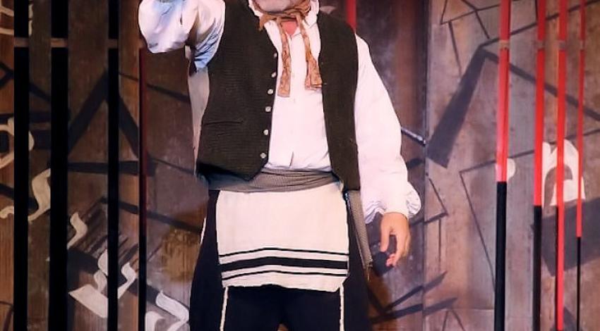 Robert Newman as Tevye - The Barn Theater | "Fiddler On The Roof"